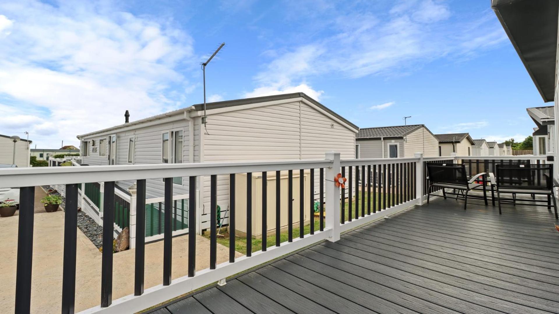 33 Beach Retreat Lodge Pevensey Bay Holiday Park ภายนอก รูปภาพ