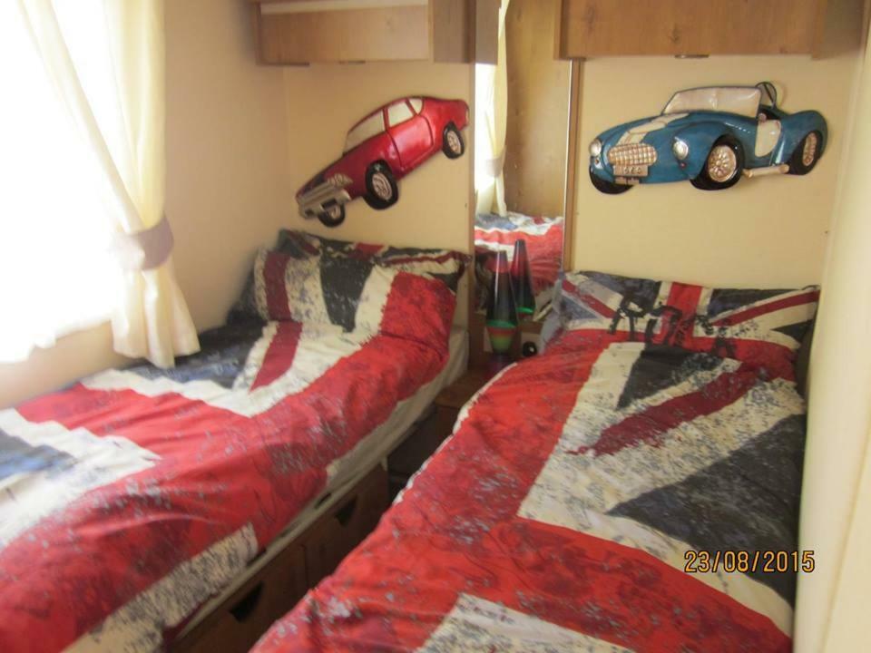 33 Beach Retreat Lodge Pevensey Bay Holiday Park ภายนอก รูปภาพ