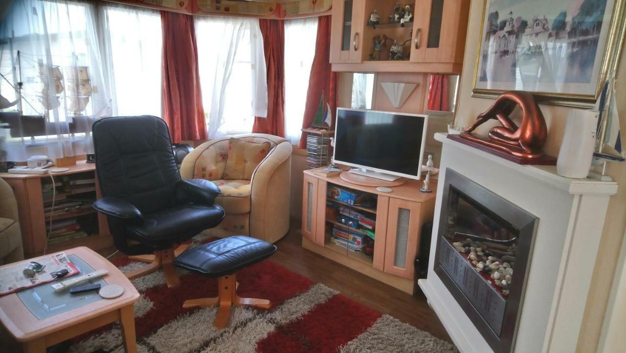 33 Beach Retreat Lodge Pevensey Bay Holiday Park ภายนอก รูปภาพ