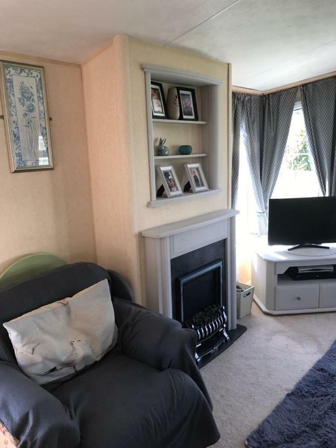 33 Beach Retreat Lodge Pevensey Bay Holiday Park ภายนอก รูปภาพ
