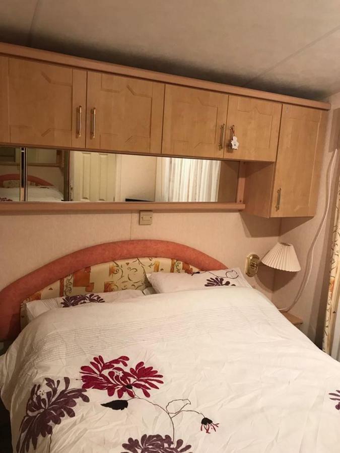 33 Beach Retreat Lodge Pevensey Bay Holiday Park ภายนอก รูปภาพ